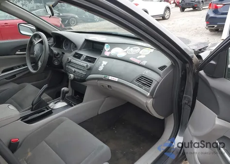 2010 Honda Accord 2.4 Ex from USA, damaged, VIN 1HGCP2F7XAA071485